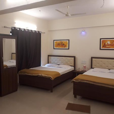 Maharaja Family Guest House Lonavala Exterior photo